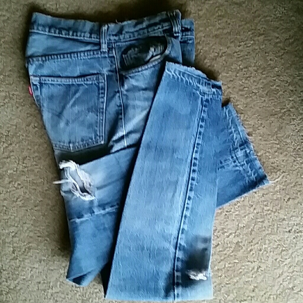 DISTRESSED LEVI☆UNISEX JEANS